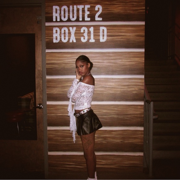 Meet your Posher, Daveigh - Picture 3 of 6